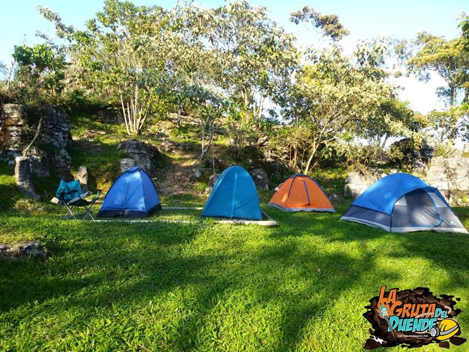 Camp La Gruta Del Duende Hotel คูเอตซาลันเดลโปรเกรโซ ภายนอก รูปภาพ