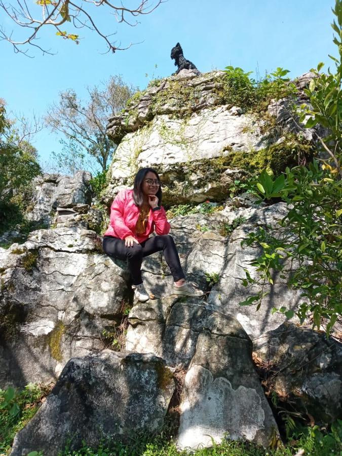 Camp La Gruta Del Duende Hotel คูเอตซาลันเดลโปรเกรโซ ภายนอก รูปภาพ