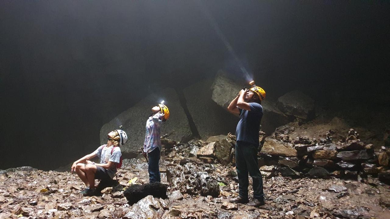 Camp La Gruta Del Duende Hotel คูเอตซาลันเดลโปรเกรโซ ภายนอก รูปภาพ